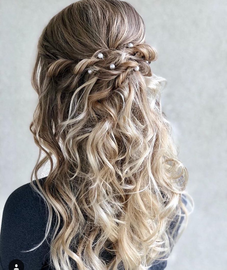 prom hairstyle